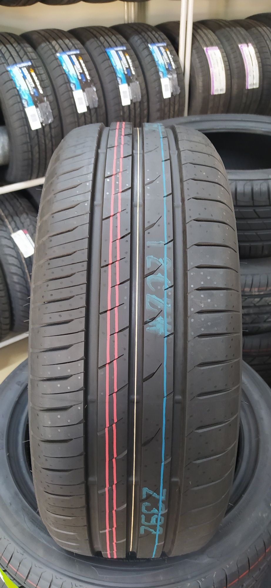 185/55R15. Toyo. Proxes. Comfort