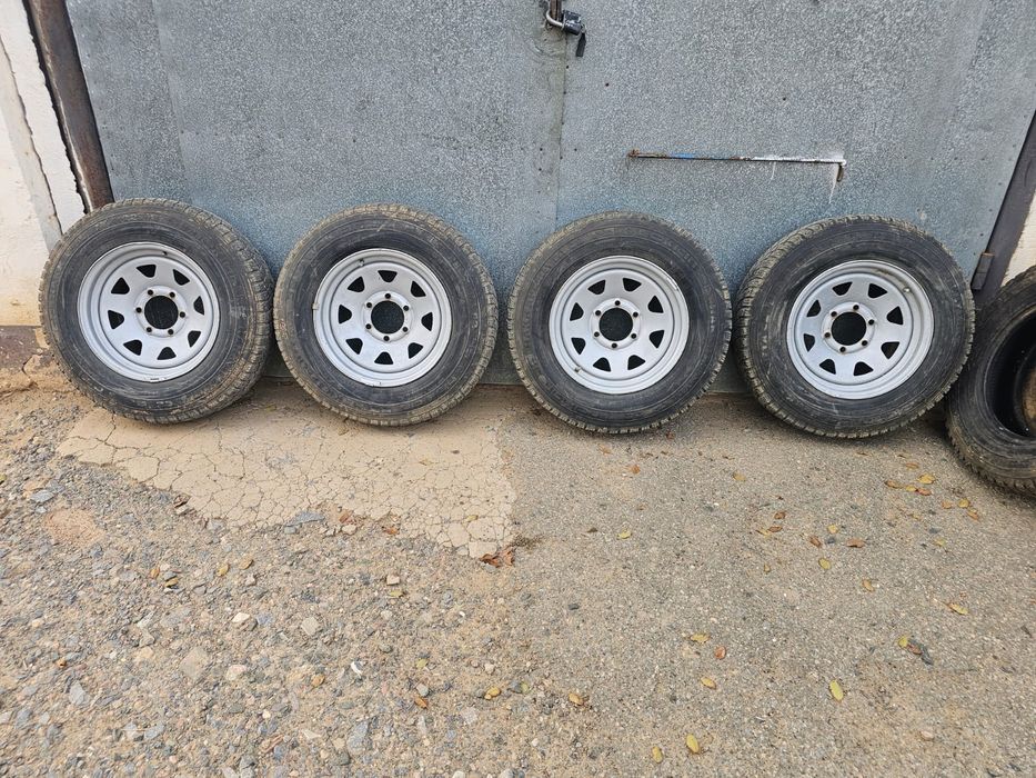 Зимний шины в хорошем состоянии