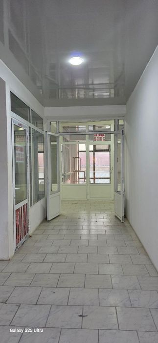 В аренду помещения 200 м². Можно снять всё или по частям. Чорсу.