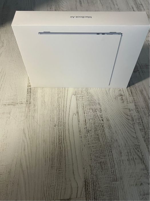 Apple MacBook Air 15" / 2025 (M4) 256GB