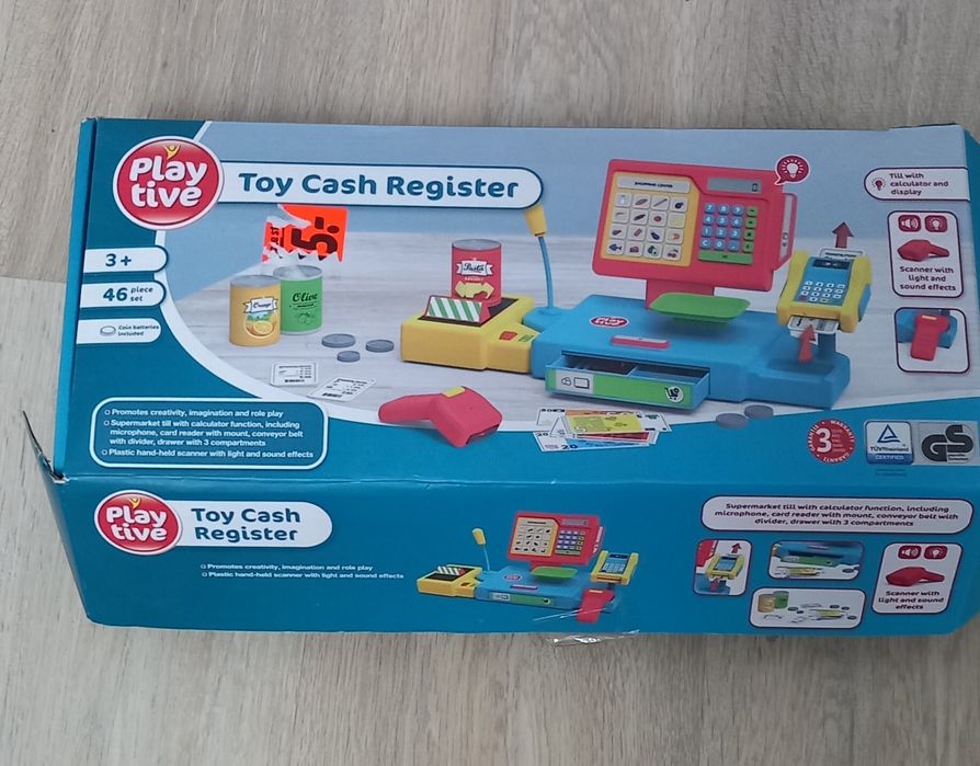 Casa de.marcat de jucarie aproape noua