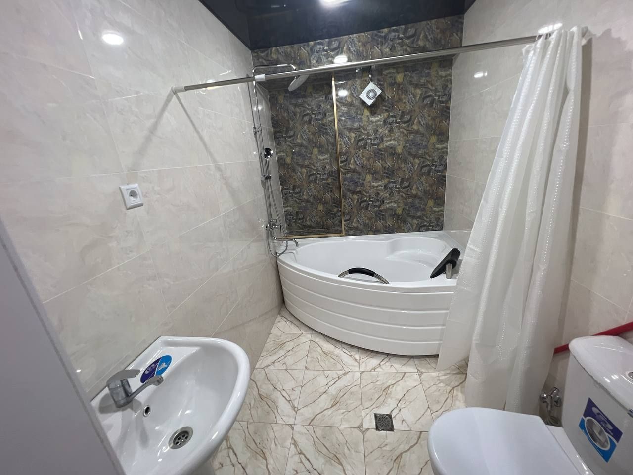 Срочно продается гостиница, mehmonxona sotiladi