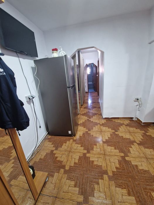 Apartament cu 3 camere,Rovinari