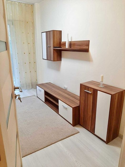 Apartament 3 camere de închiriat et. 2, CT, lângă cinema Geo Saizescu
