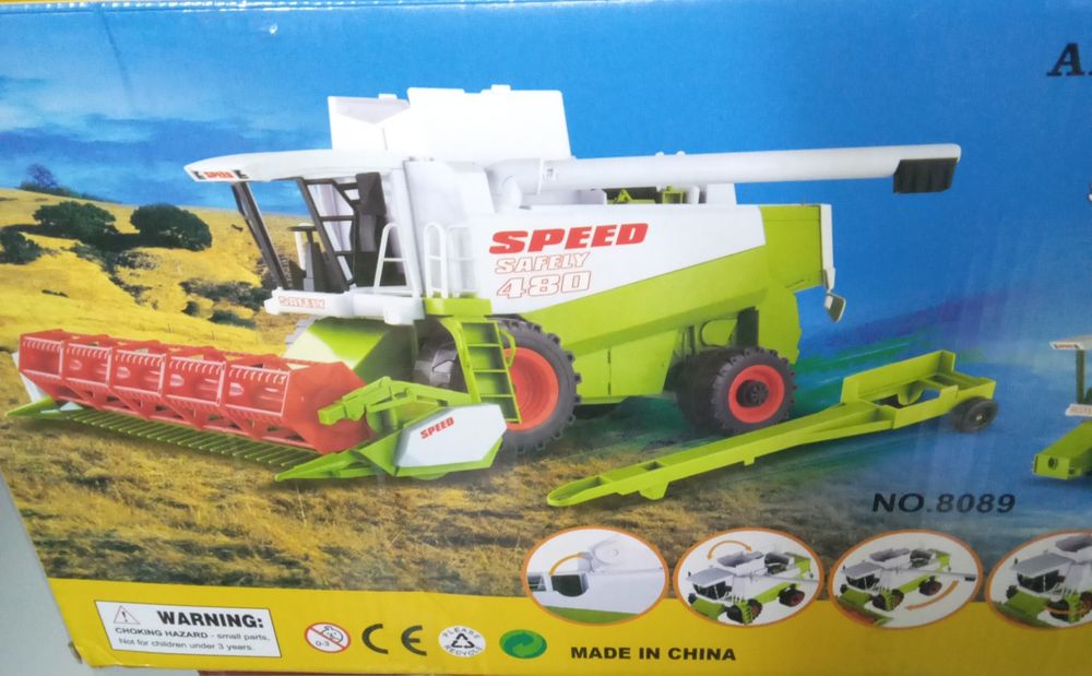 Combină jucărie înaltă 25 cm,lung.35 cm..