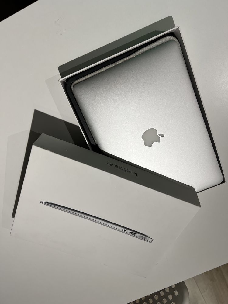 MacBook Air 2015 - цикъл на батерия 302