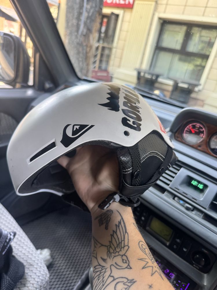 горнолыжный шлем quicksilver M-L