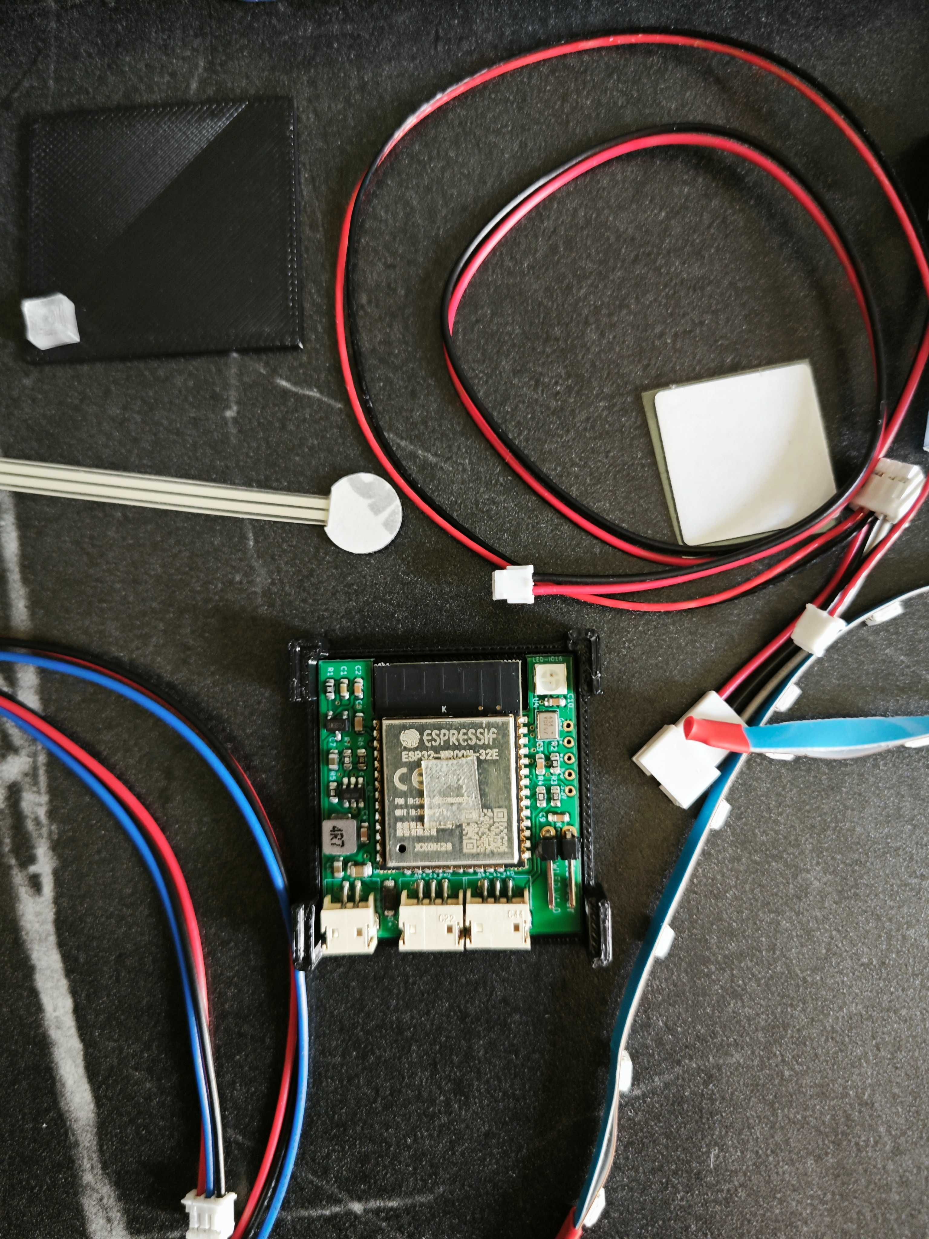 ESP32 Mini WLED LED Strip Kit for PS5 and PC, WLED App
