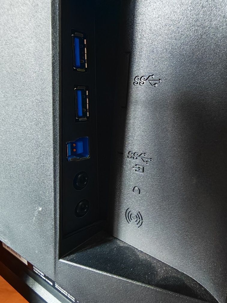 Безрамков монитор Eizo FlexSkan 2450