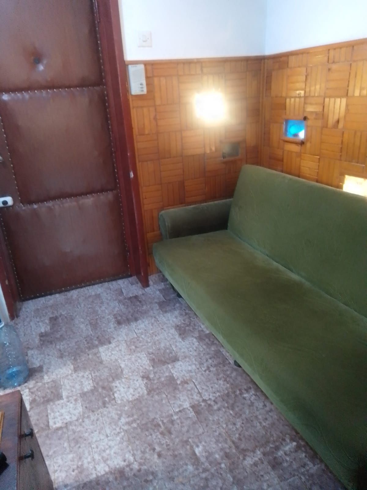 Închiriez garsoniera în 7 Noiembrie