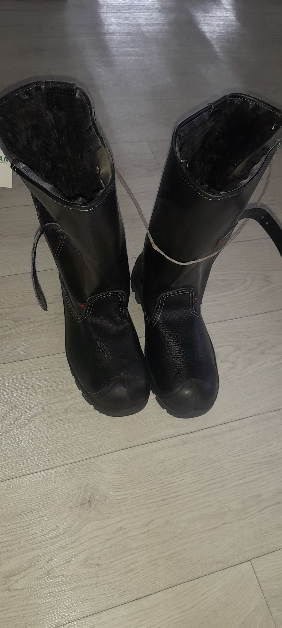 Продам сапоги спец зимние