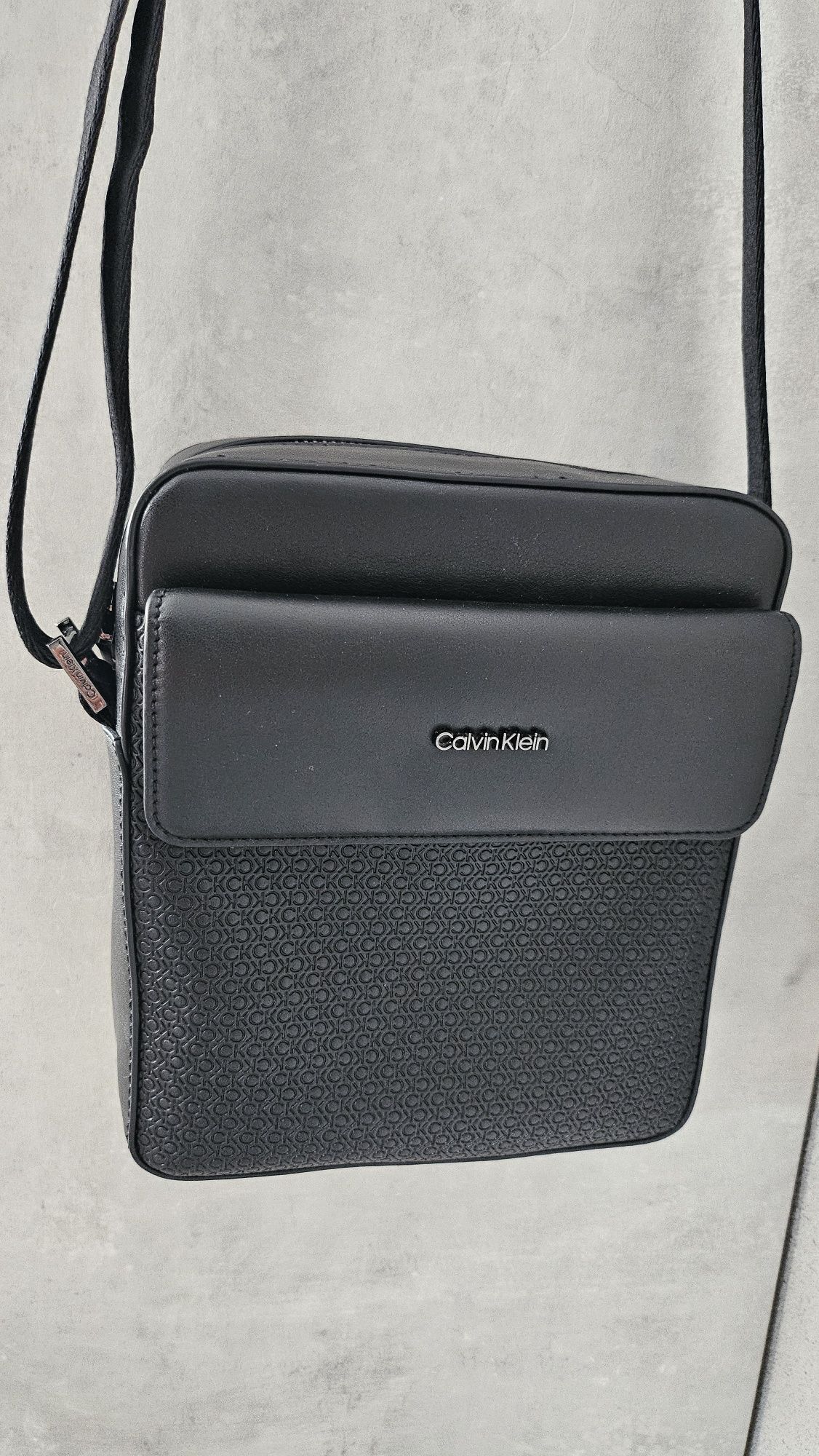 Чисто нова мъжка чанта Calvin Klein