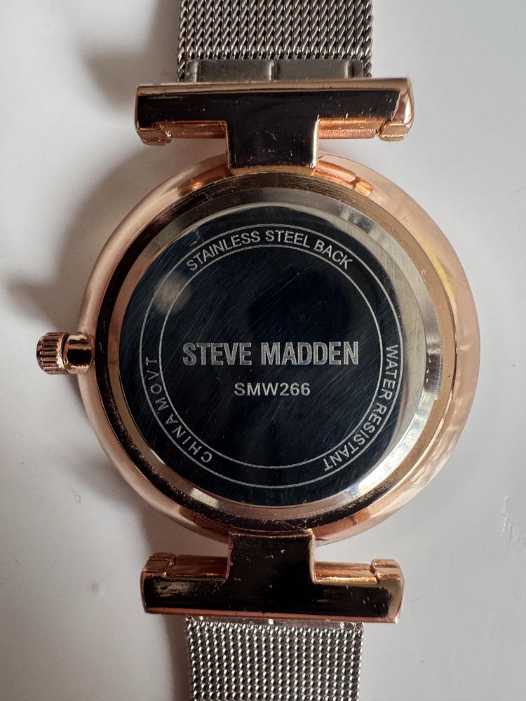 Часовник Steve Madden SMW266