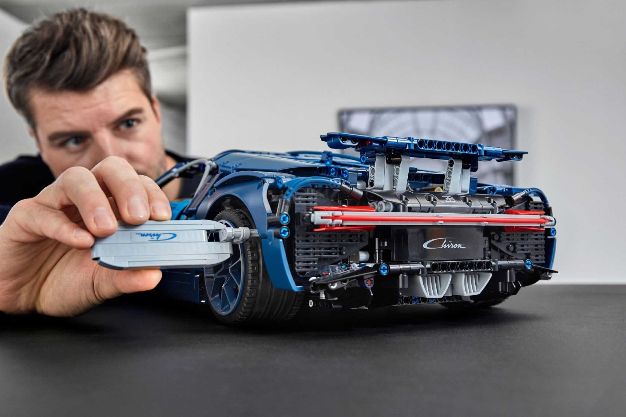LEGO TECHNIC - 42083 : Bugatti Chiron - NOU sigilat original