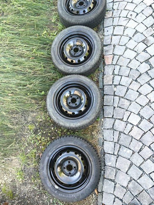 Vand 5 cauciucuri all season Viking (185/60/15) cu  jante pt. Renault