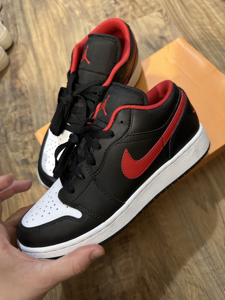 Nike jordan low кожени обувки