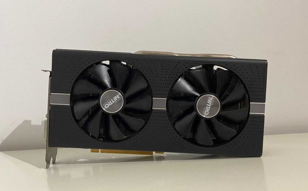 Placă video gaming AMD RX580 de 8GB, Nitro+ pe 256 biți