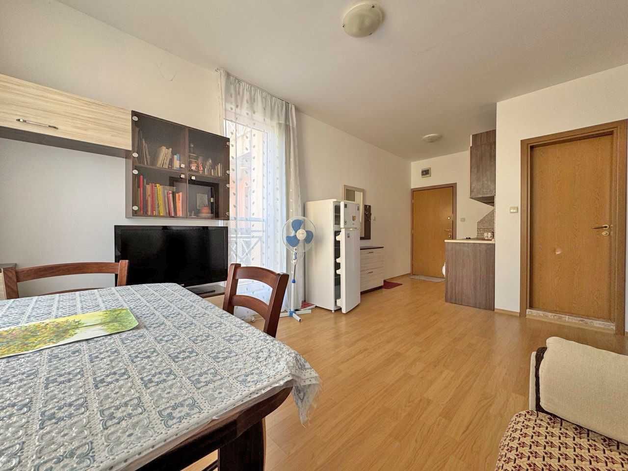 Продава се Тристаен апартамент в к.к. Слънчев бряг - 69 кв.м за 754 €/кв.м - Снимка #2