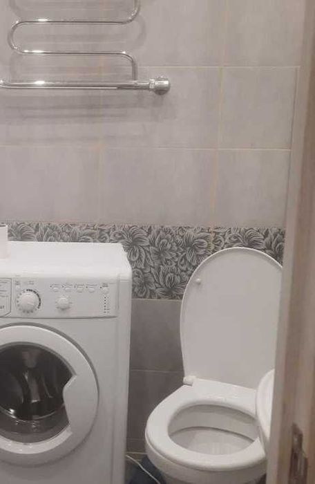 Дава се под наем Едностаен апартамент в Пловдив, Център - 40 кв.м за 204 € - Снимка #2