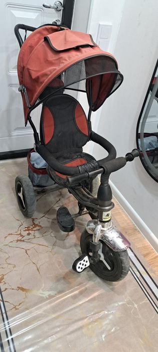 Коляска , зерколо с подсветкой