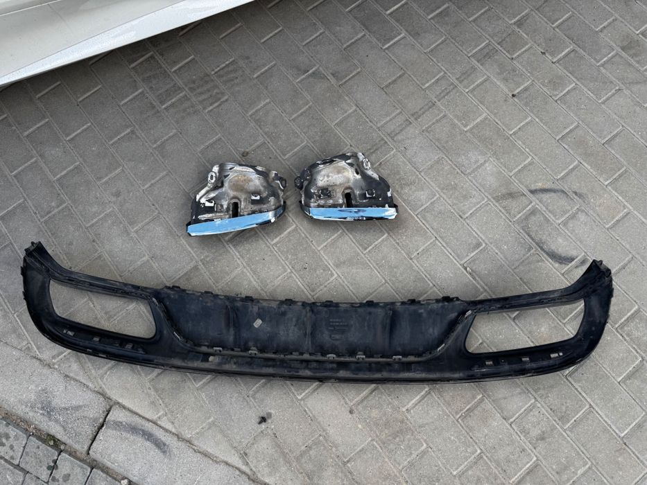 Дифузьор S63 с накрайници за задна AMG броня на Mercedes S класа C217