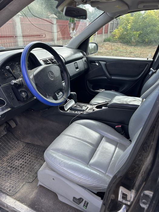 Mercedes ML270 Autoutilitara