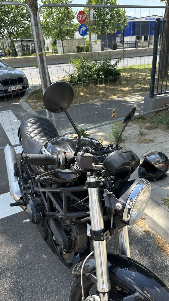 Ducati monster 695