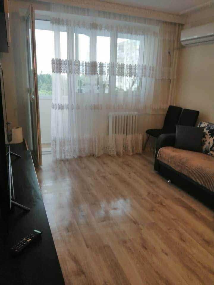 Apartament 3camere de vânzare