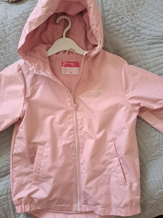Продам ветровку фирмы Futurino на девочку