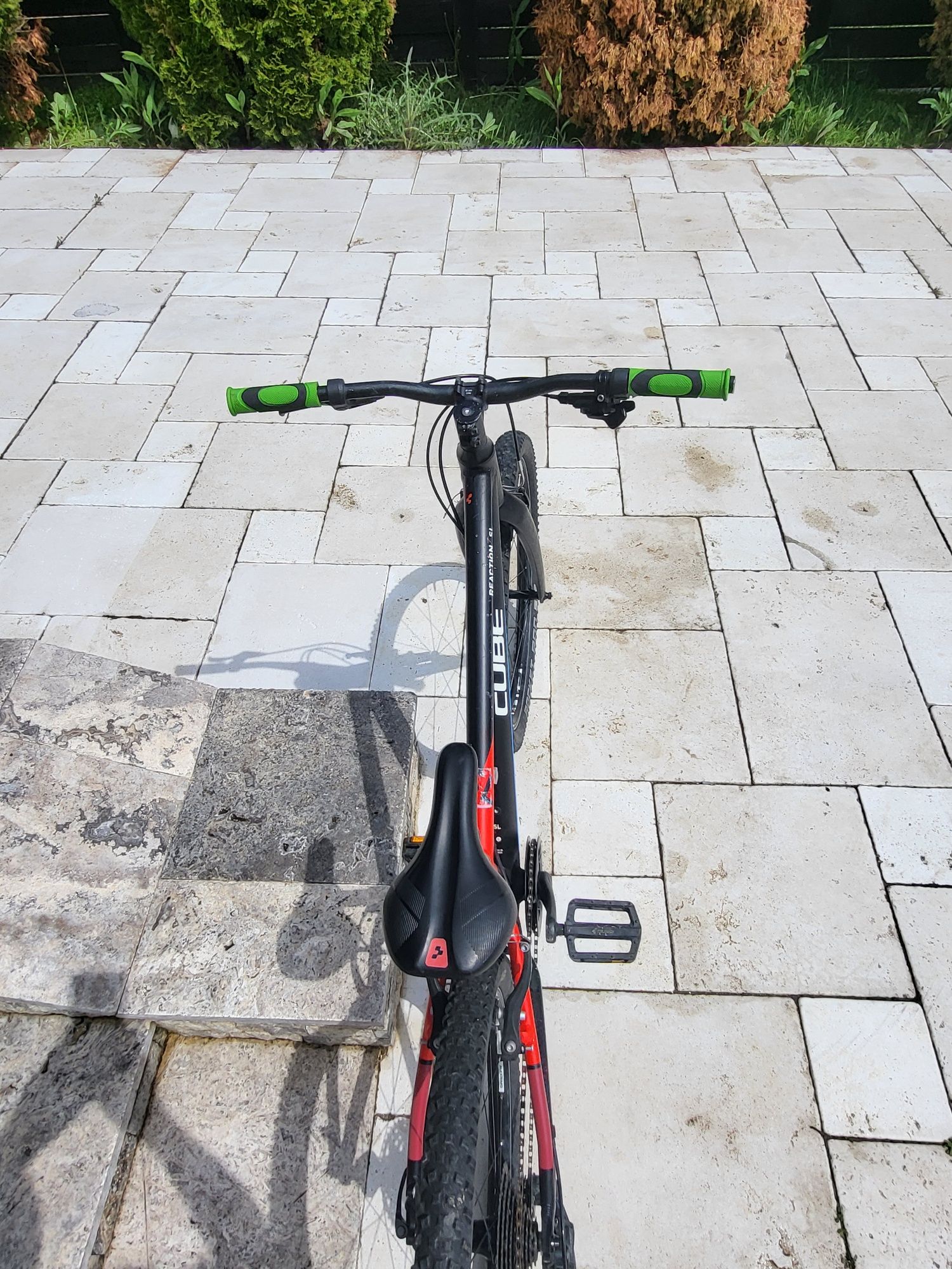 Vând bicicletă Cube Reaction  240 SL