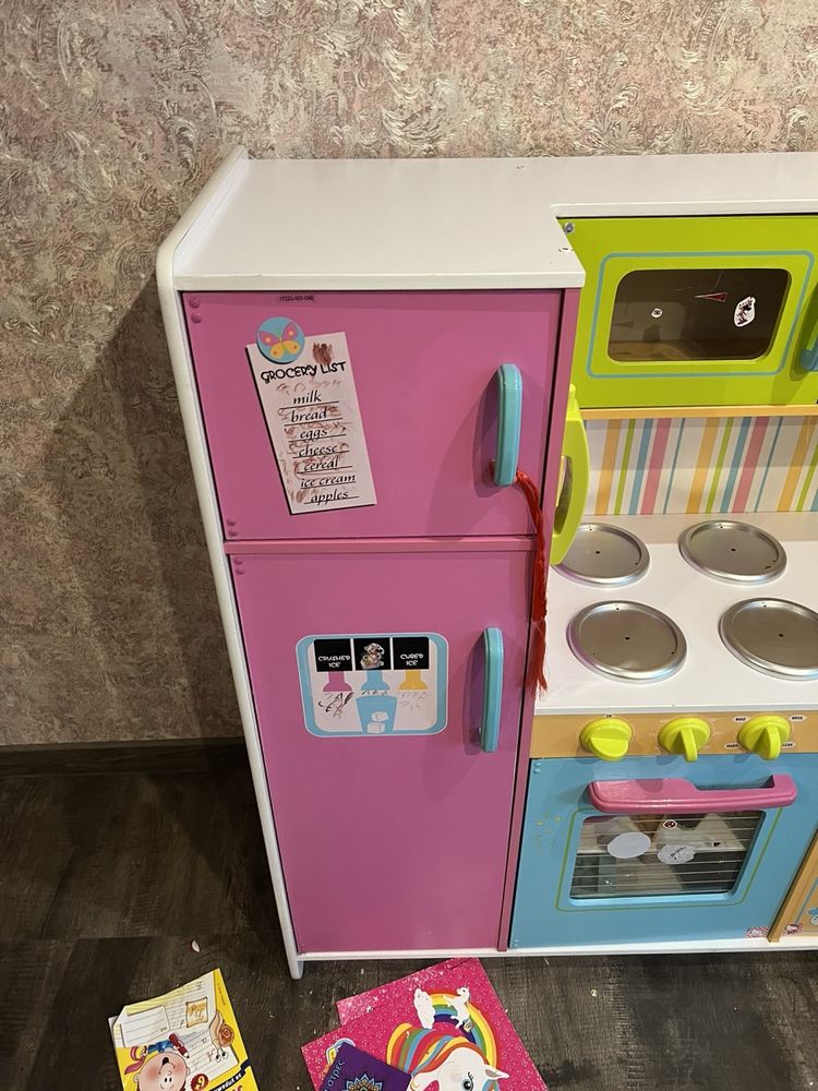 Кухня за деца KidKraft Deluxe Big & Bright Kitchen, 3+
