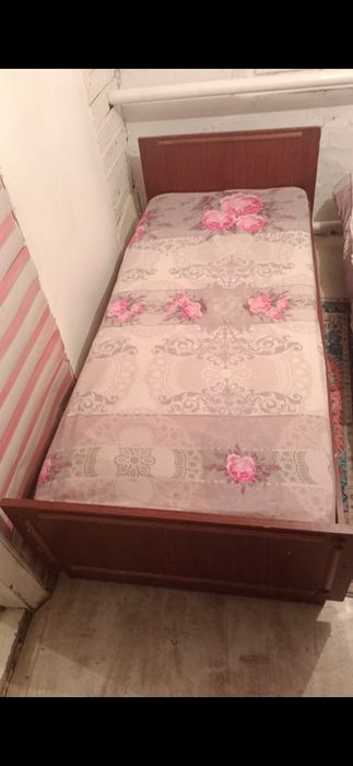 Кровать односпальные б/у