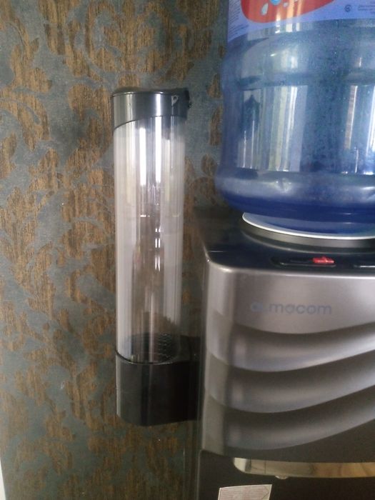 Стаканодержатель на шурупах