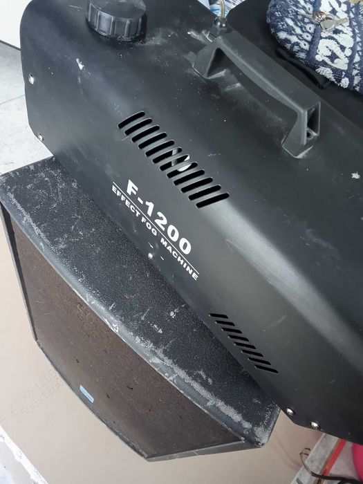 продам проф.дым машина F-1200