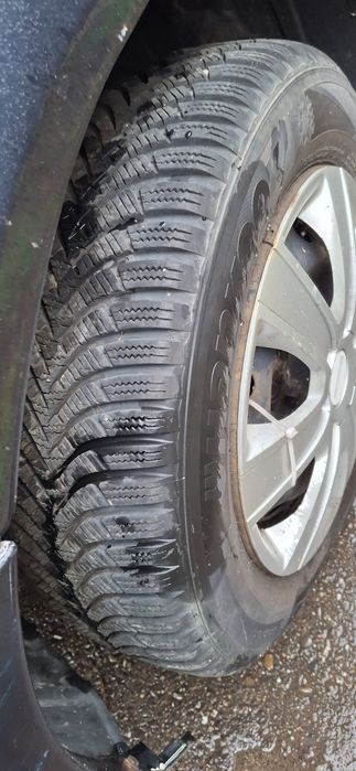 Vând sau dezmembrez ford focus
