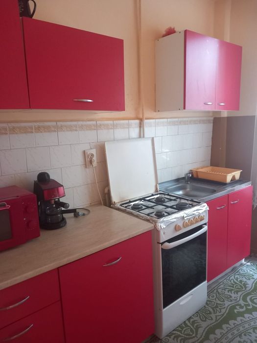 Închiriez apartament