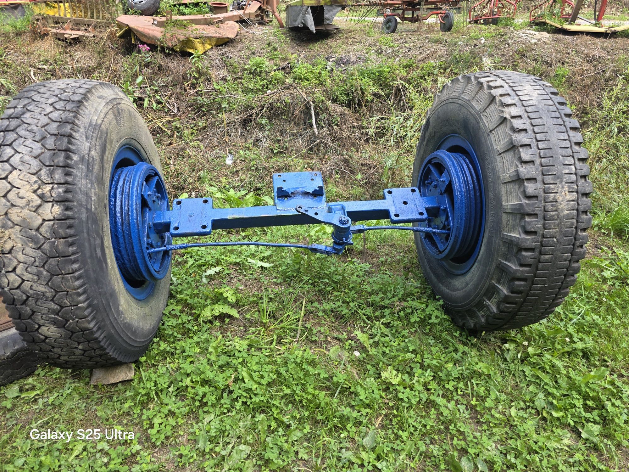 Axa remorca tractor