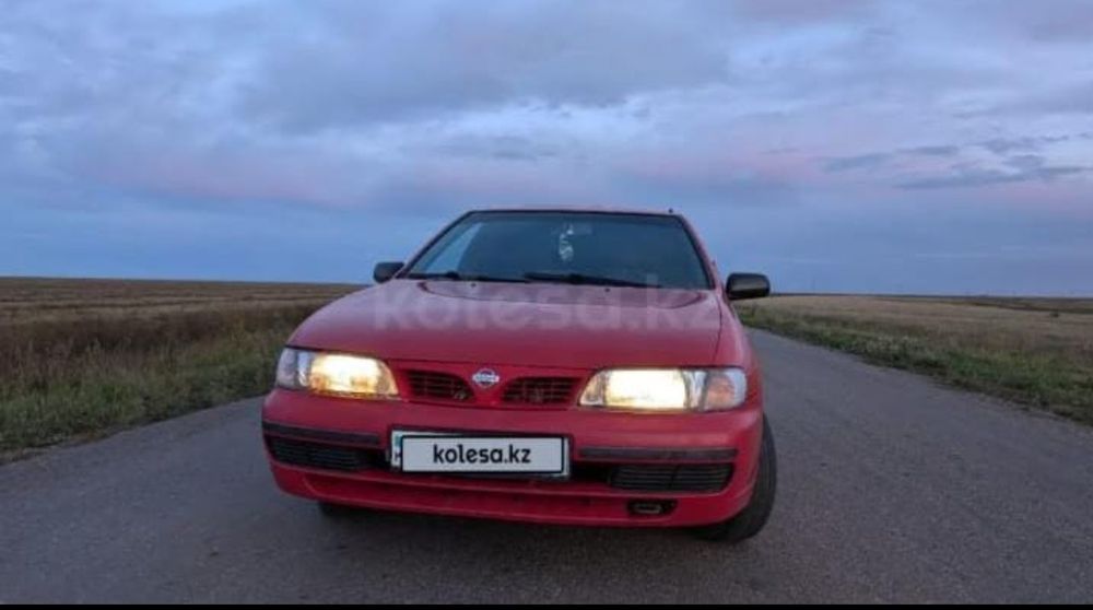 Продам Nissan Almera 1996 год
