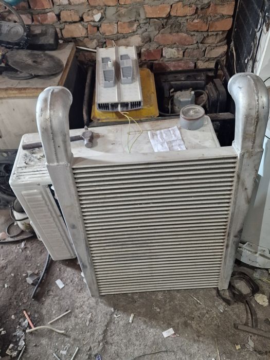 Радиатор куллер состояние как новый от МТЗ