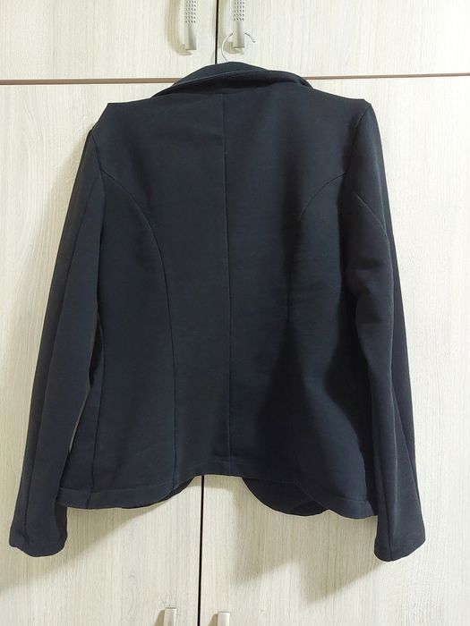 Черно дамско сако