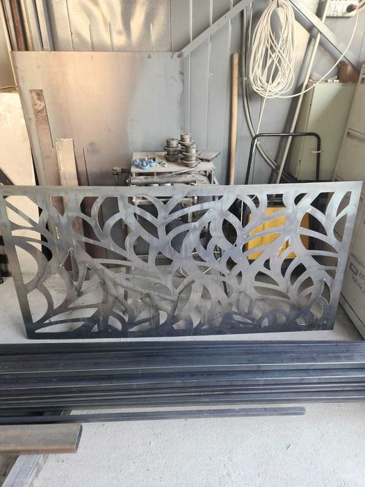 Debitare cu laser CNC, traforaj tabla, garduri, scari, panouri, flanse