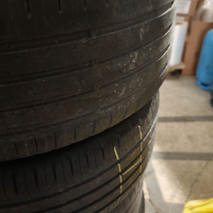 Летни гуми 120 лв.Continental 235/50/19-4 бр.