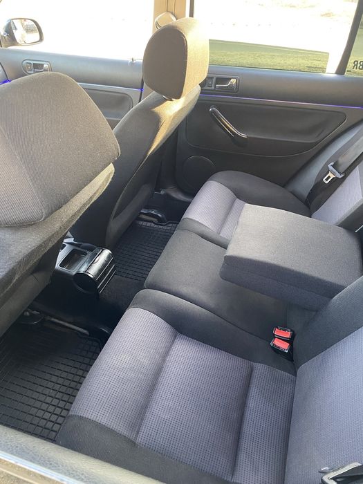 Vand Golf IV  1.4 benzina