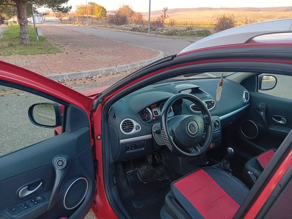 Vand renault clio 3, 1.4 benzina