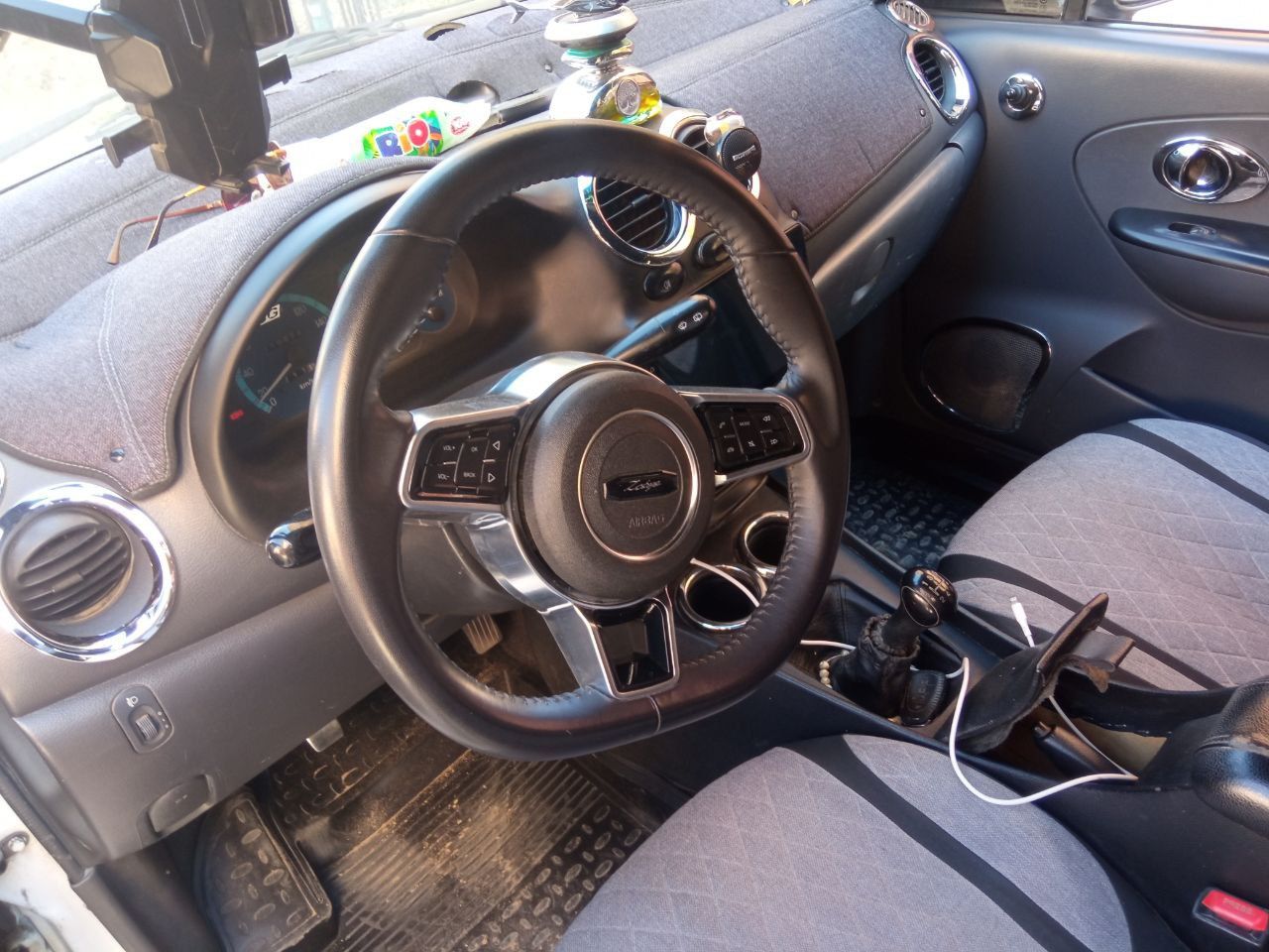 Matiz sotiladi 2006 yil benzin