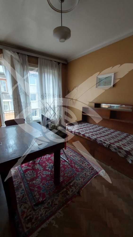 Продава се Двустаен апартамент в София, Център - 77 кв.м за 2988 €/кв.м - Снимка #1