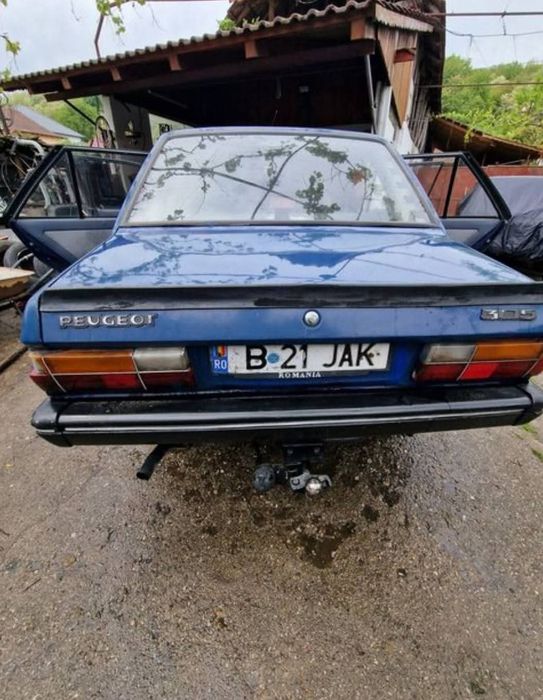 Peugeot 305  1987 retro vintage