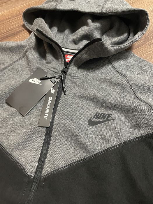 Trening Nike Tech gri