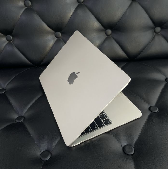 Apple MacBook Air M2 2022 года в идеальном состояние