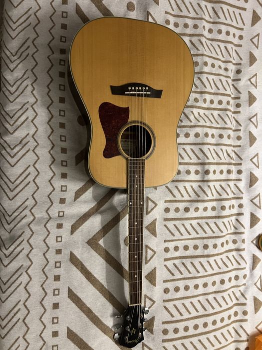 Продам акустическую гитару ibanez v74e opn